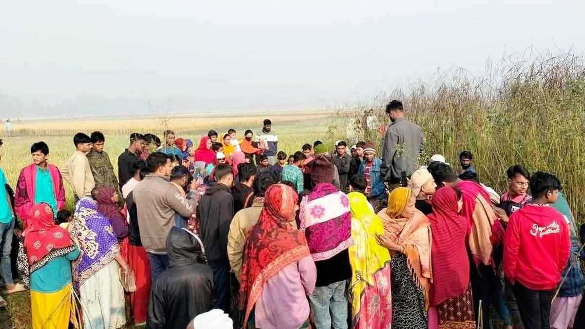 দেবিদারে বিল থেকে ২ যুবকের মরদেহ উদ্ধার